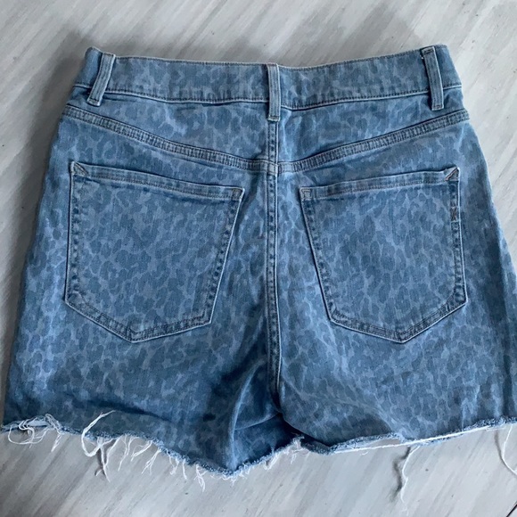 Express Denim shorts - Picture 2 of 2